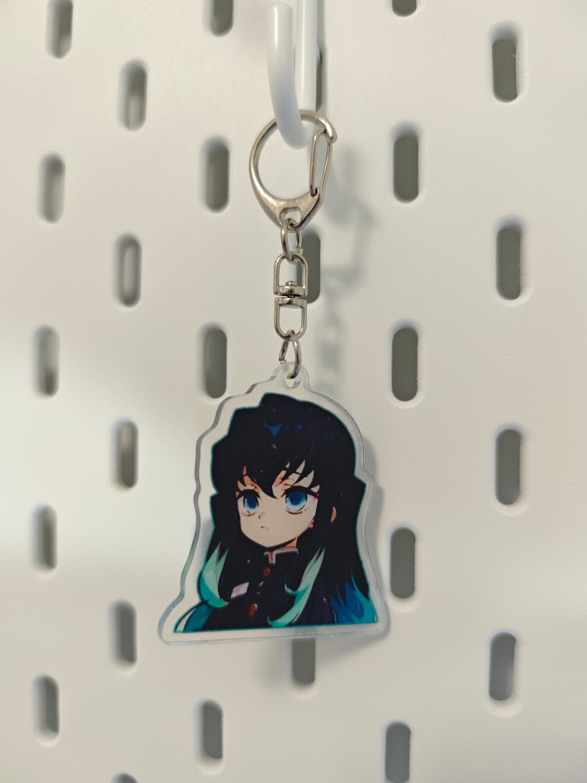 Breloc acrilic Muichiro în stil chibi - Demon Slayer