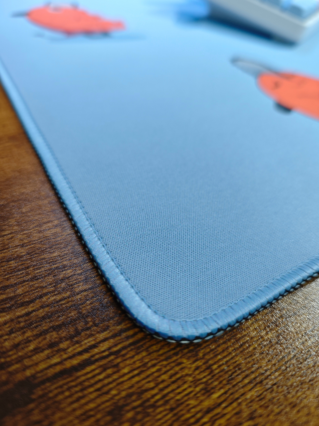 Cusatura Mousepad Pochita albastru deschis 90x40cm Chainsaw Man Edition