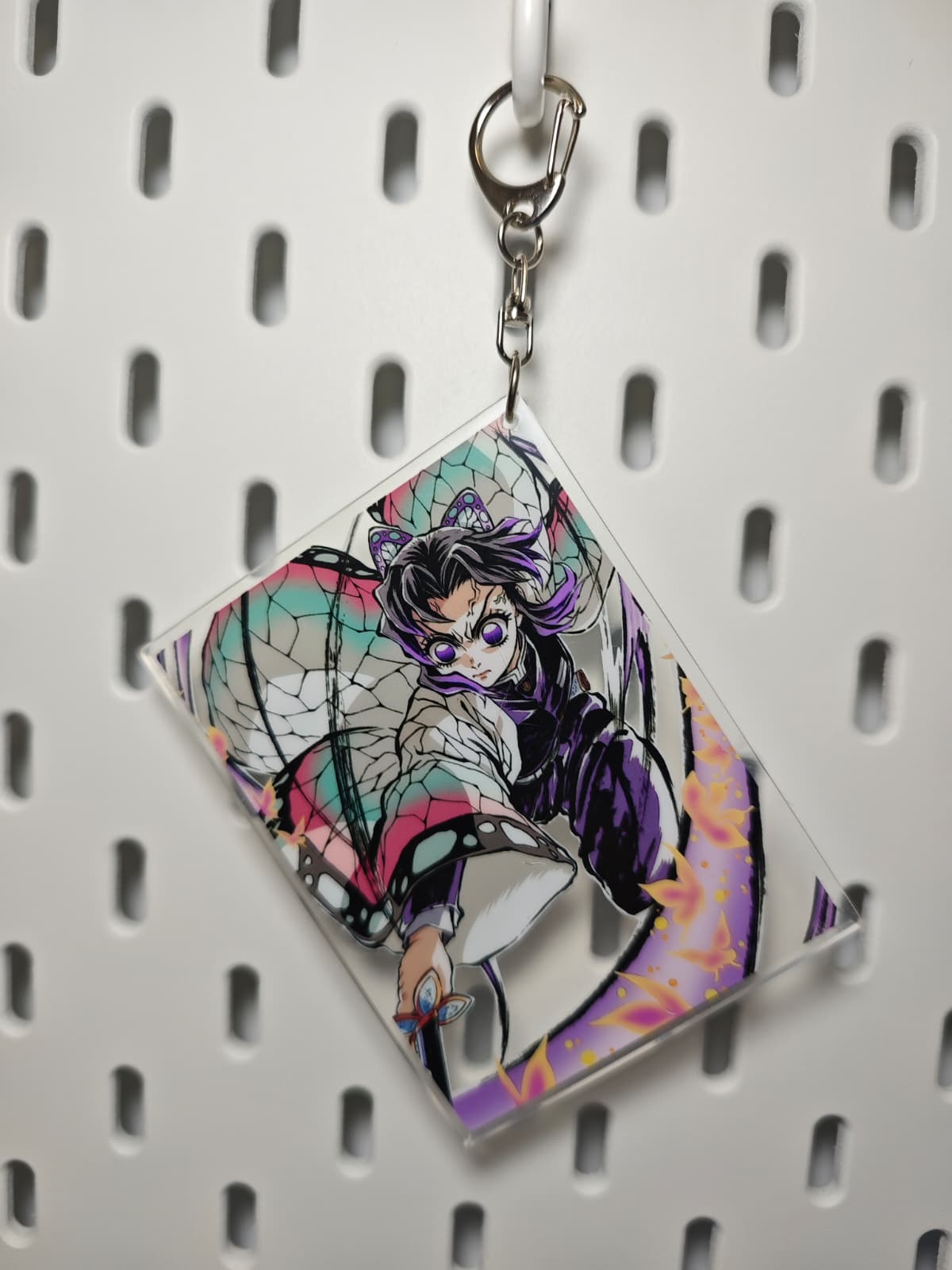 Breloc acrilic dreptunghiular Shinobu - Demon Slayer