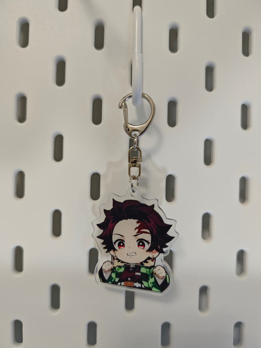 Breloc acrilic Tanjiro în stil chibi - Demon Slayer