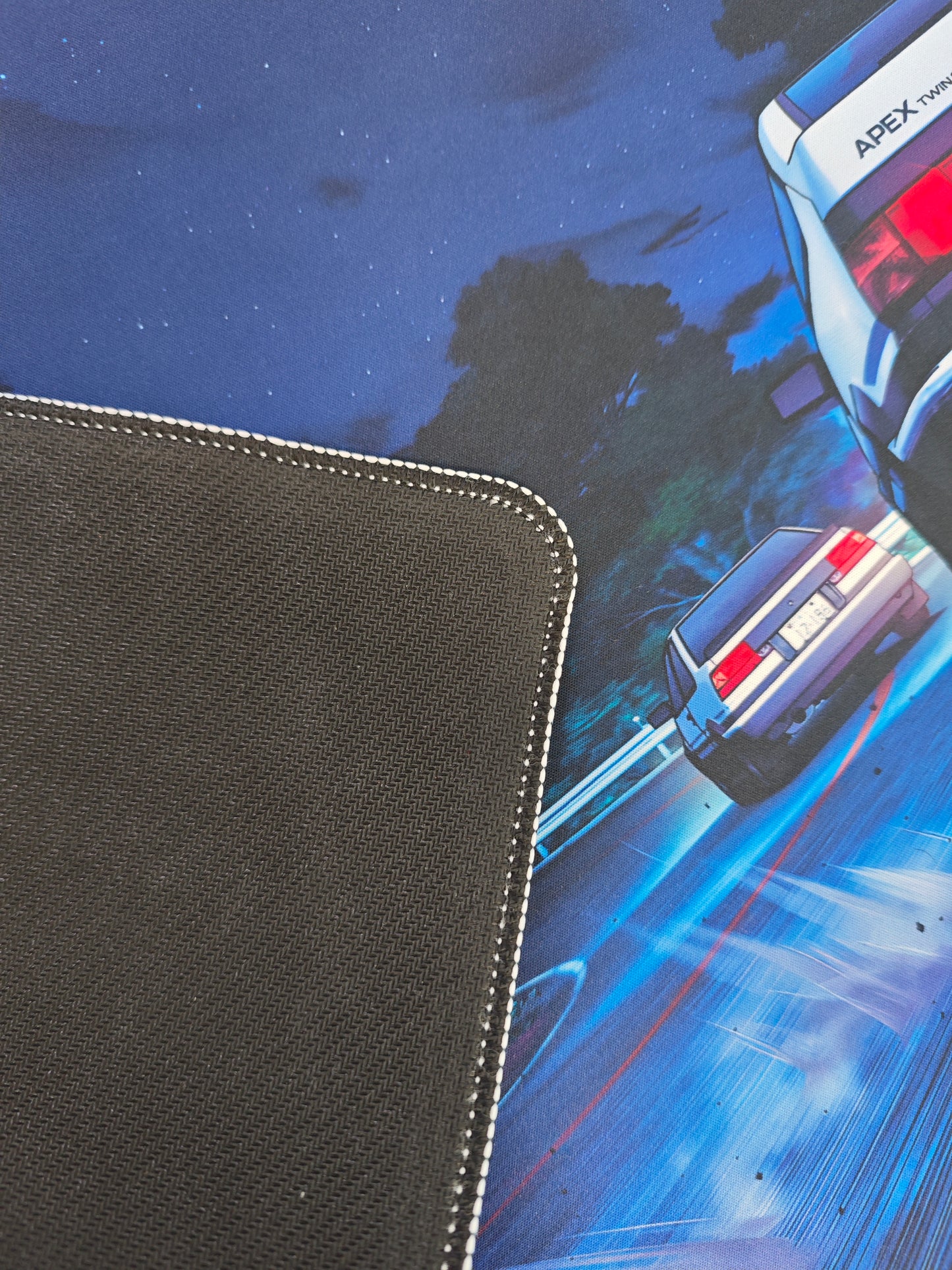 Mousepad din seria Initial D detaliu cu cauciuc aderent