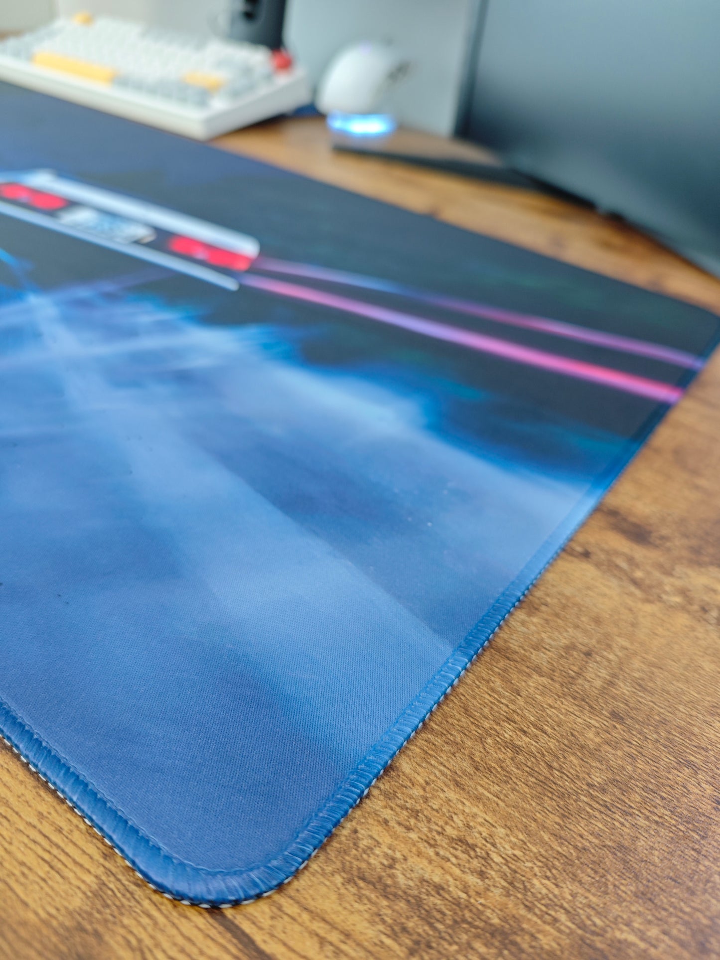 Mousepad din seria Initial D detaliu cu margine cusuta