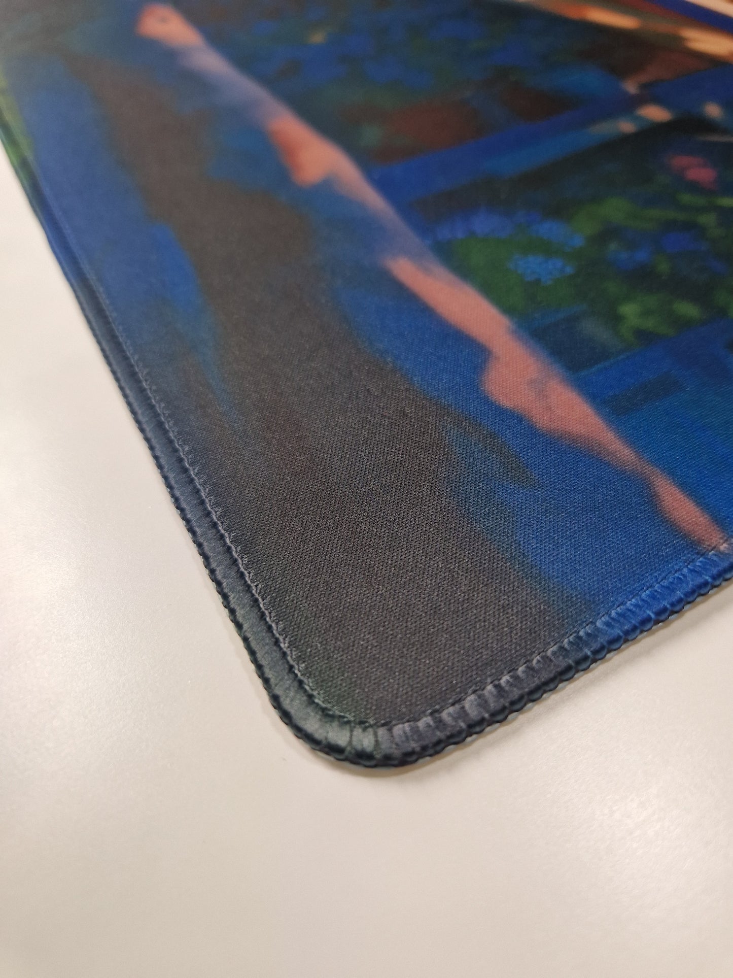 mousepad xxl anime pisica neagra 90x40cm cusatura