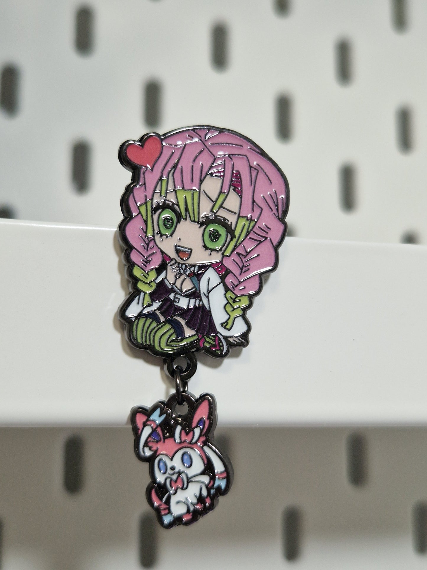 Pin metalic Mitsuri - Demon Slayer