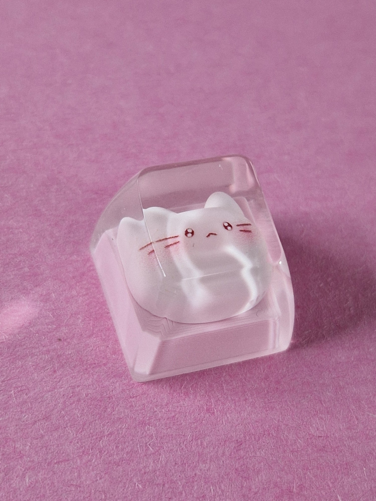 Tasta R4 din rasina translucida cu pisica roz compatibila Cherry MX